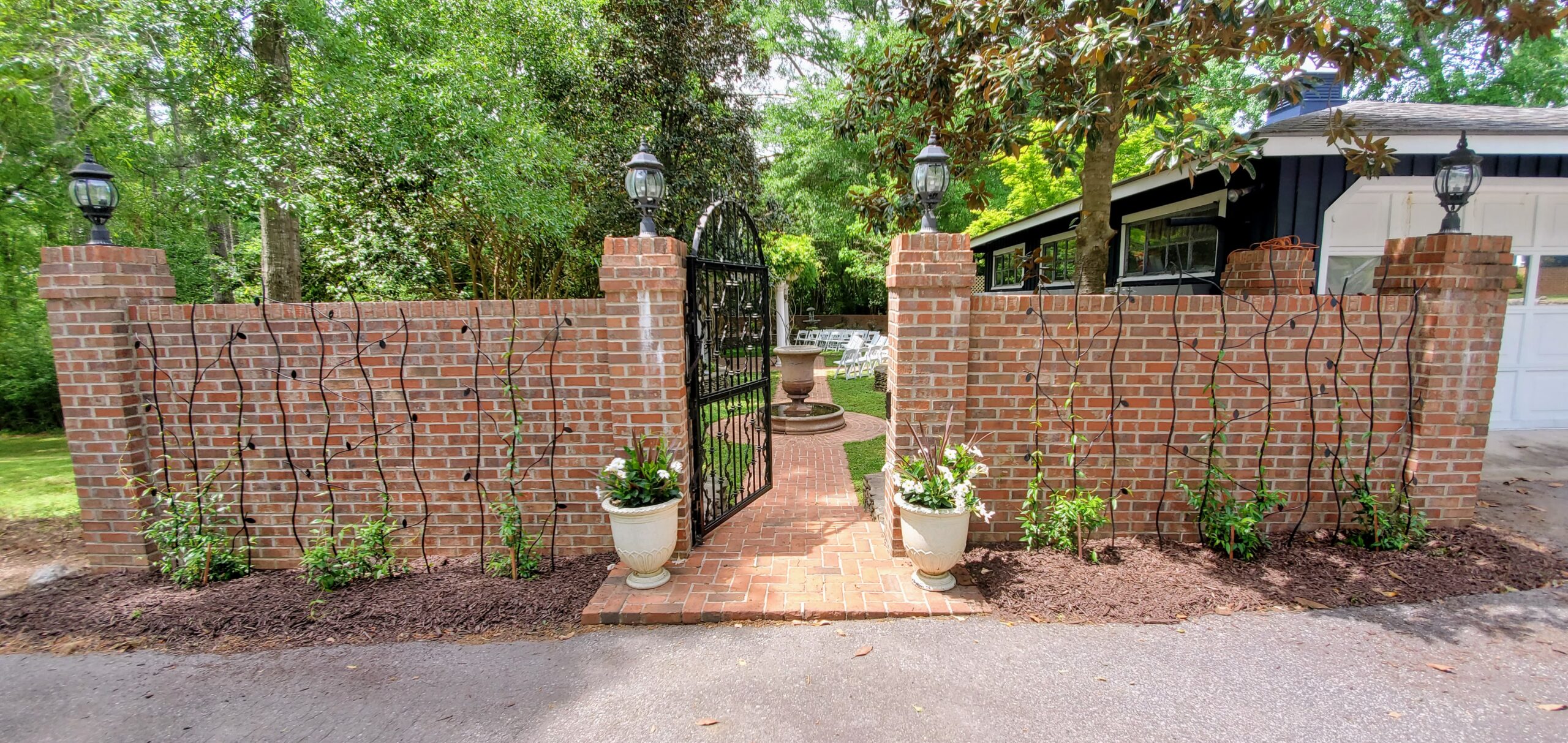 Gate at the House